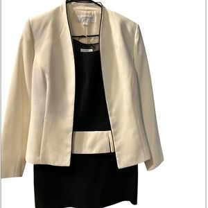 Sag Harbor Women's‎ Black and Off White 3pc Skirt Suit EUC, Size 8.